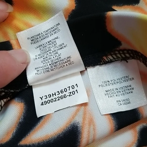 Jones New York Black Floral pull On Skirt Sz 2X - Picture 7 of 7